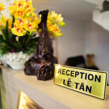 Hoa Cat Hotel Куинён Экстерьер фото
