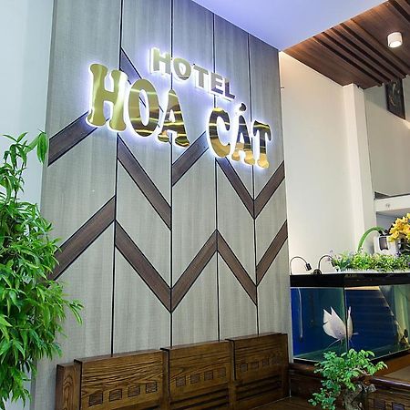Hoa Cat Hotel Куинён Экстерьер фото