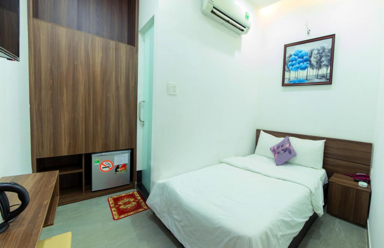 Hoa Cat Hotel Куинён Экстерьер фото