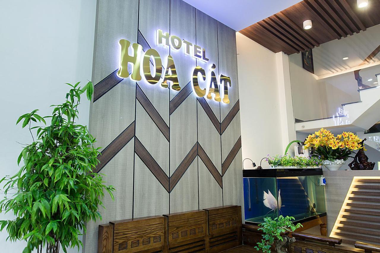 Hoa Cat Hotel Куинён Экстерьер фото