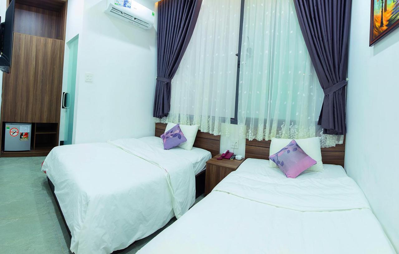 Hoa Cat Hotel Куинён Экстерьер фото
